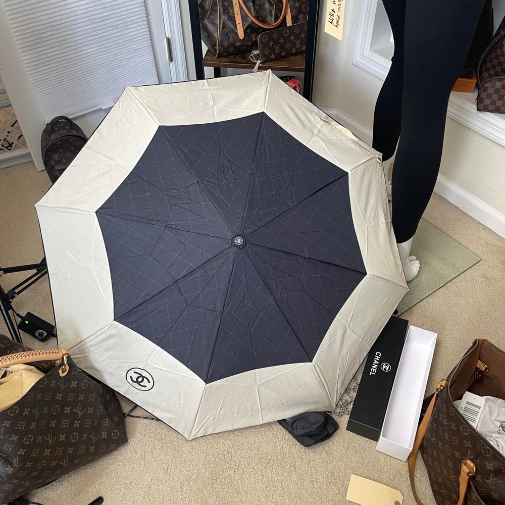 Chanel Umbrella & Pouch - Picture 8 of 9